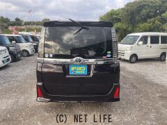 トヨタ ヴォクシー