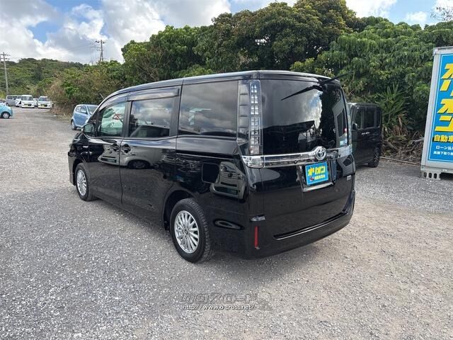 トヨタ ヴォクシー