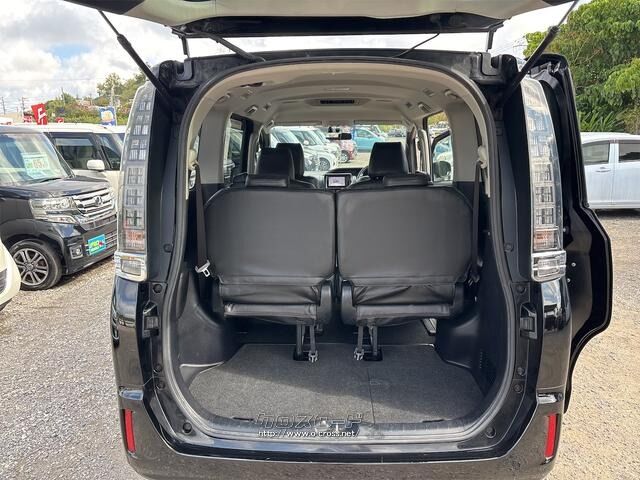 トヨタ ヴォクシー