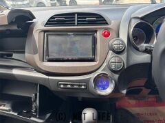 ホンダ フィットシャトルハイブリッド