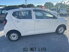 ダイハツ ミライース