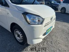 ダイハツ ミライース