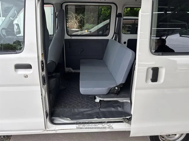 トヨタ ピクシスバン