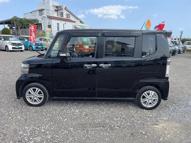 ホンダ N-BOX