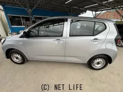 ダイハツ ミライース