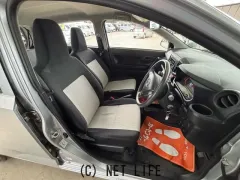 ダイハツ ミライース