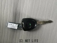 ダイハツ ミライース