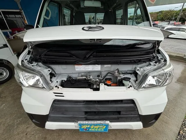 ダイハツ ハイゼットカーゴ