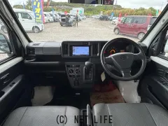 ダイハツ ハイゼットカーゴ