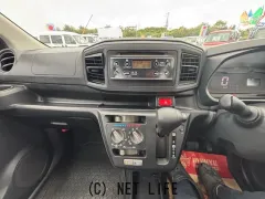 ダイハツ ミライース