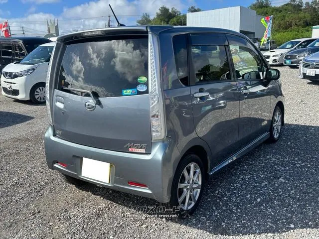 当店では人気の車種を多数取り揃えております♪是非ともご来店ください♪ ダイハツ ムーヴ