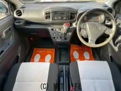 ダイハツ ミライース