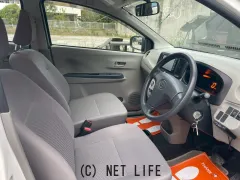 ダイハツ ミライース