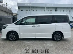 トヨタ ヴォクシー