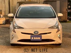 トヨタ プリウス