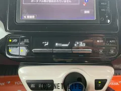 トヨタ プリウス