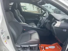 トヨタ C-HR