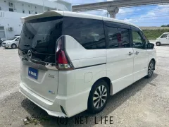 日産 セレナ