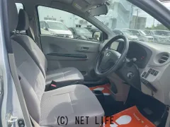 ダイハツ ミライース