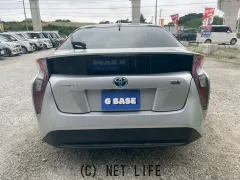 トヨタ プリウス