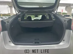 トヨタ プリウス