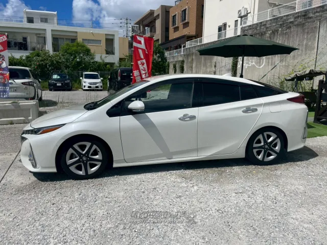 トヨタ プリウスPHV