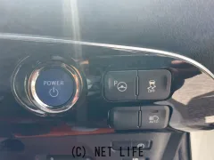 トヨタ プリウスPHV