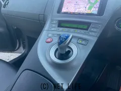 トヨタ プリウス