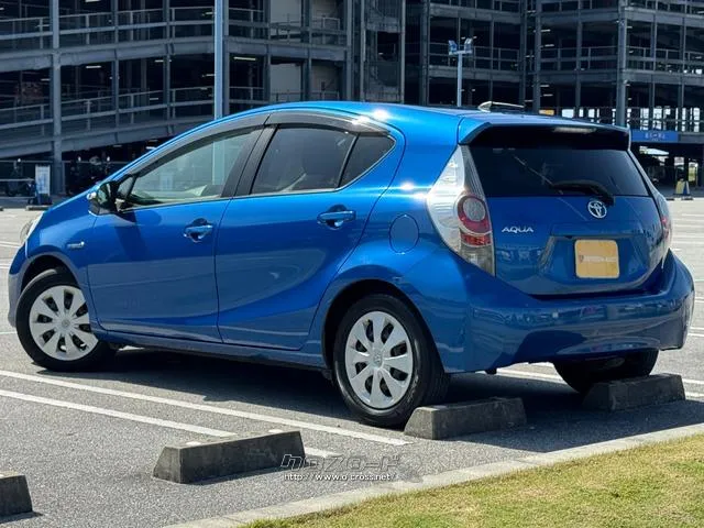 トヨタ アクア