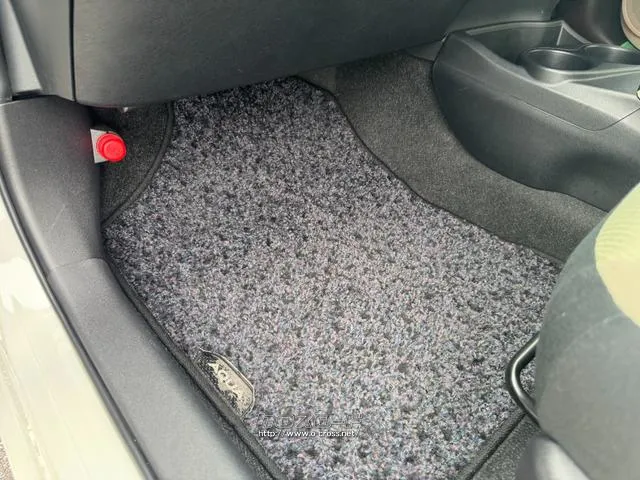 気になる点などあればお気軽にお問合せ下さい! トヨタ アクア