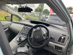 トヨタ プリウス