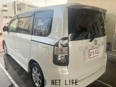 トヨタ ヴォクシー