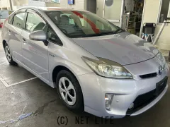 トヨタ プリウス