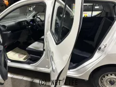 ダイハツ ミライース