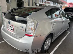 トヨタ プリウス