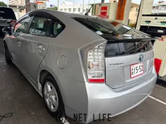 トヨタ プリウス