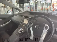 トヨタ プリウス