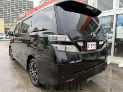 トヨタ ヴェルファイア