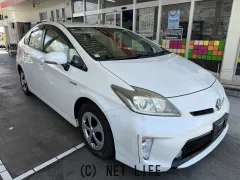 トヨタ プリウス
