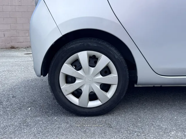 ダイハツ ミライース