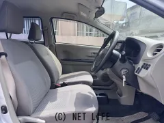 ダイハツ ミライース