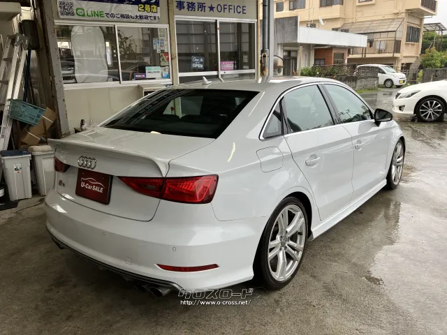 アウディ S3セダン