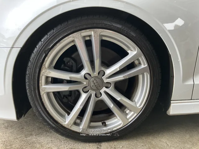 アウディ S3セダン