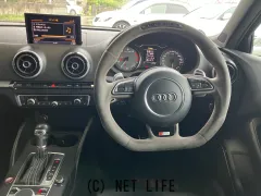 アウディ S3セダン
