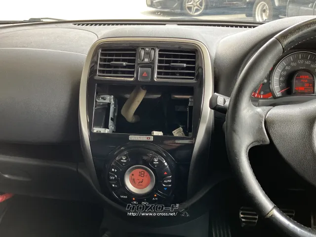 日産 マーチ