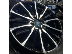 ホイール・タイヤ 17インチ スマック・ヴァルキリー 新品ホイール&タイヤセット