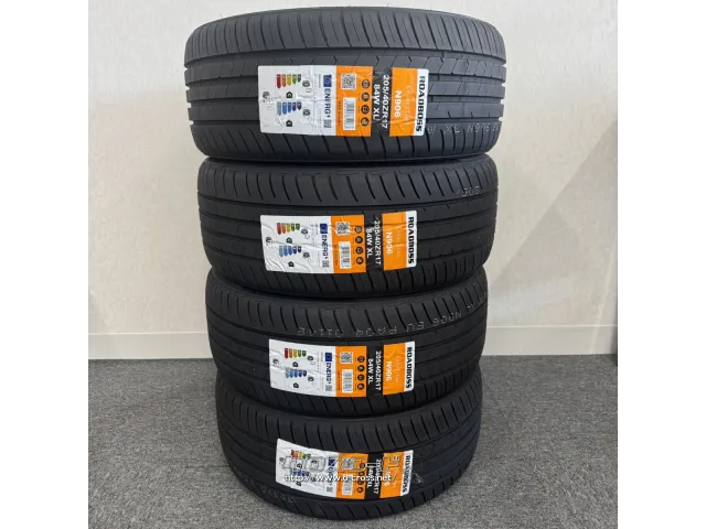 タイヤ・RB 205/40R17 N906 4本交換 17ｲﾝﾁ・4.212万円・トレッド沖縄 