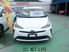 トヨタ プリウス