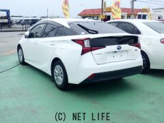 トヨタ プリウス