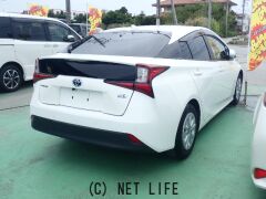 トヨタ プリウス